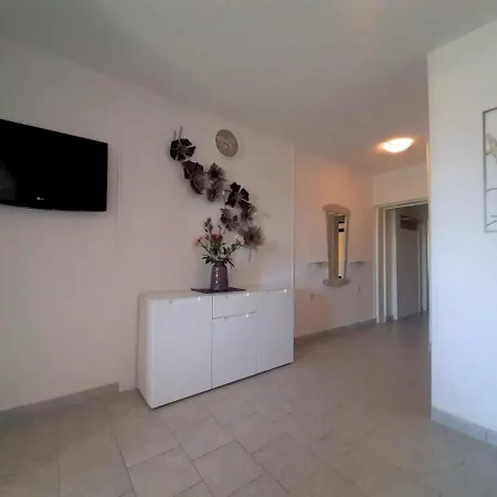 Apartment Nada *