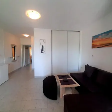 Nada Apartment Krk Town