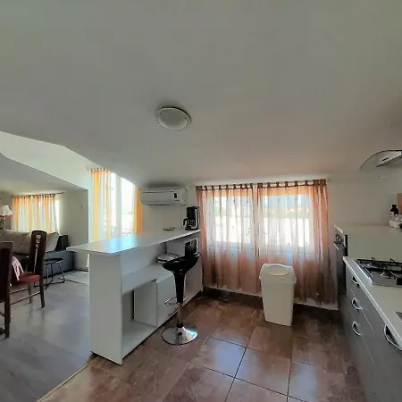 Nada Apartment Krk Town